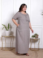 Black Floral Plus Size Nightgown – Comfortable Sleepwear for Women