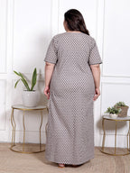 Black Floral Plus Size Nightgown – Comfortable Sleepwear for Women