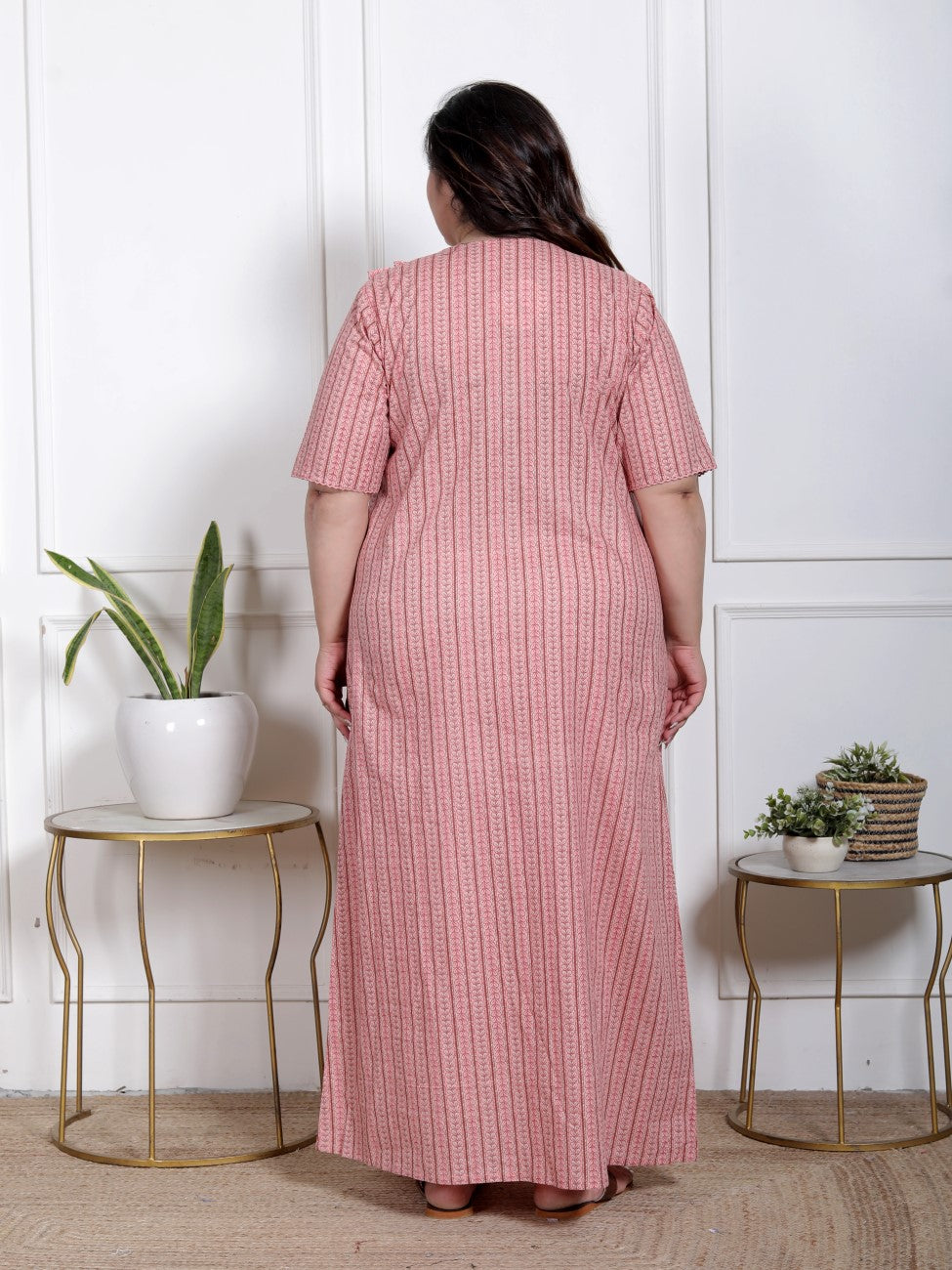 Pink Floral Plus Size Nightgown – Comfortable Sleepwear for Women