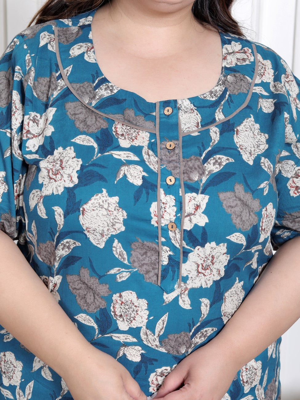 Blue Floral Plus Size Nightgown – Comfortable Sleepwear for Women