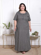 Black Floral Plus Size Nightgown – Comfortable Sleepwear for Women