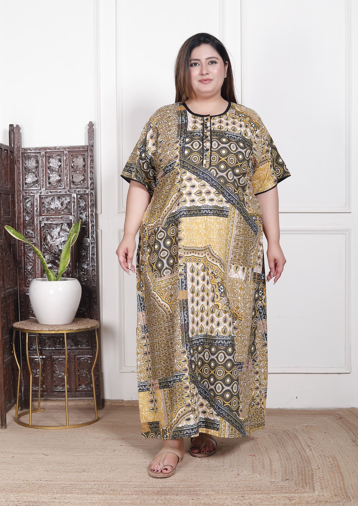 Green Floral Plus Size Nightgown – Comfortable Sleepwear for Women-430020 Main image