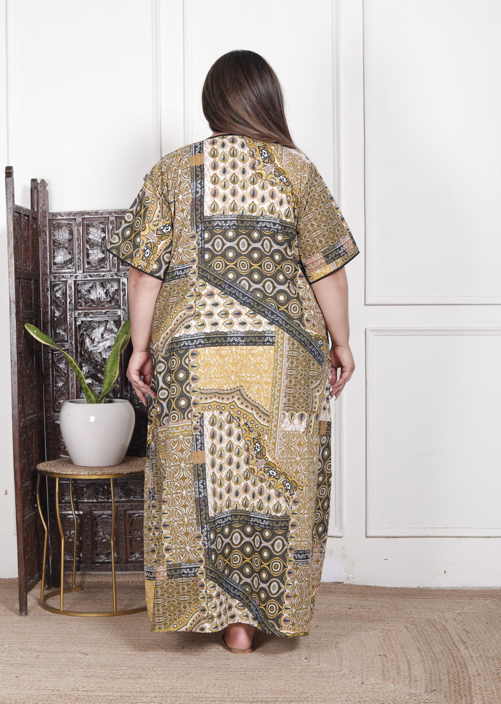 Green Floral Plus Size Nightgown – Comfortable Sleepwear for Women-430020