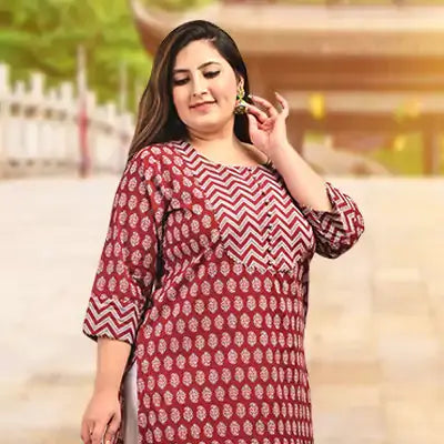A women in plus size red kurta