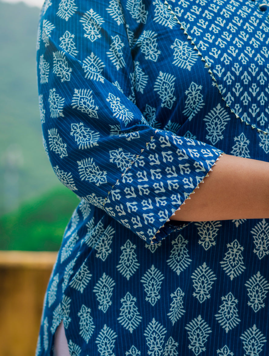 Plus Size Blue Cotton Block Print Straight Kurta-308