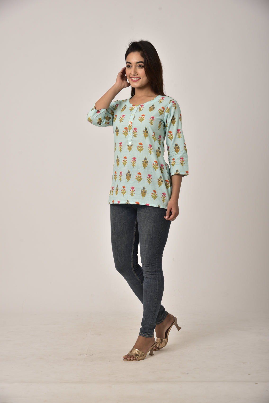 Blue Cotton Floral Print Short Kurta-444