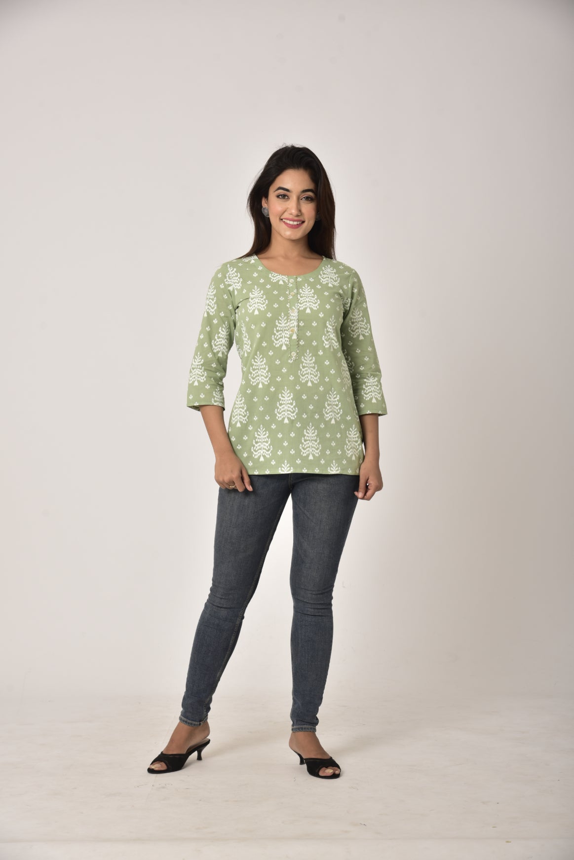 Green Cotton Ikat Print Short Kurta-450