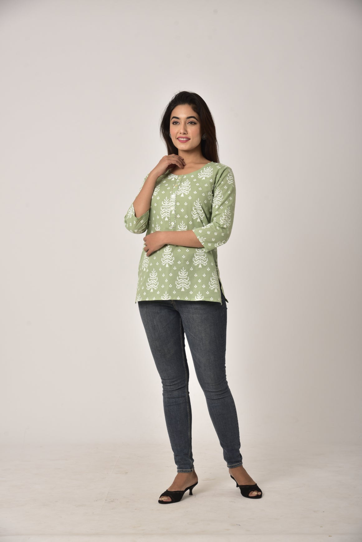 Green Cotton Ikat Print Short Kurta-450