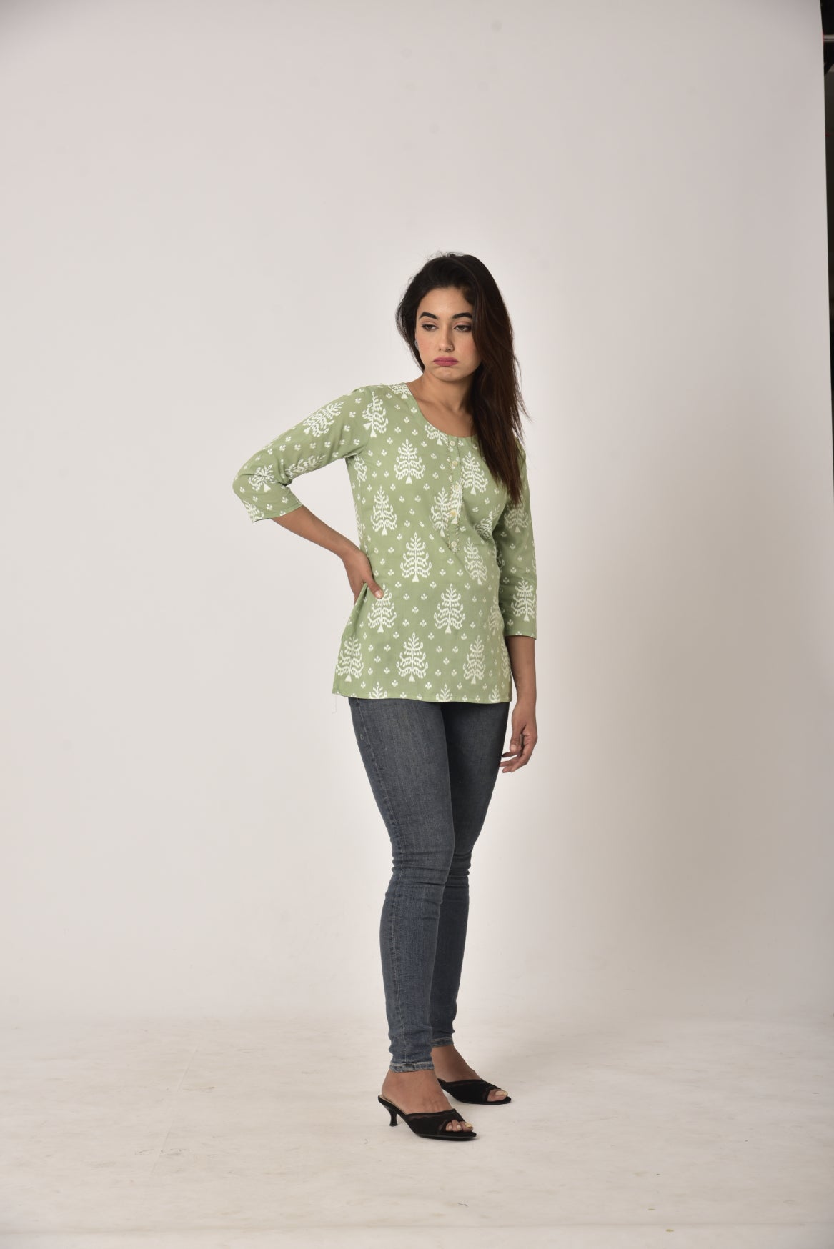 Green Cotton Ikat Print Short Kurta-450